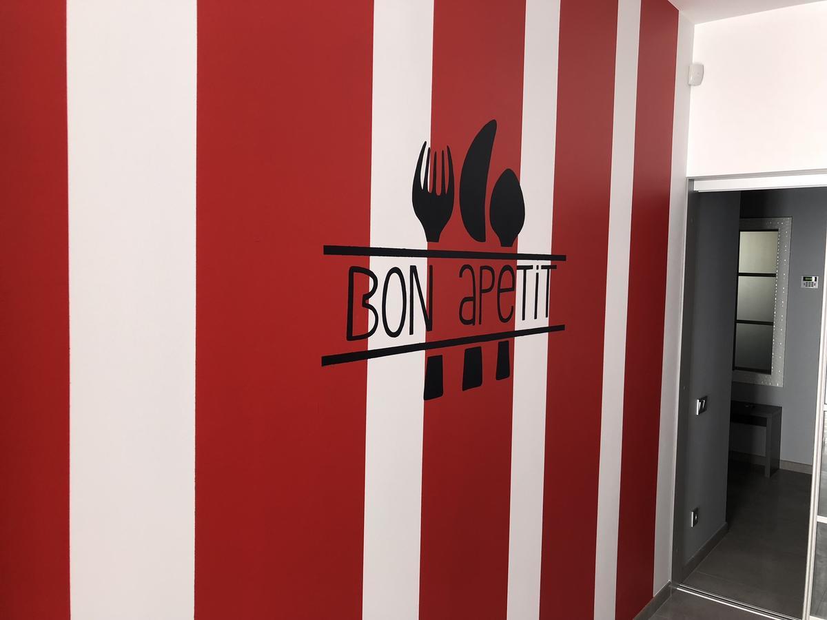 Bon Apetit Apartament إلفيف المظهر الخارجي الصورة